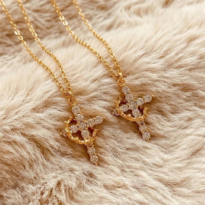 Collar Cruz con Corona Giratoria — Brilla con Fe